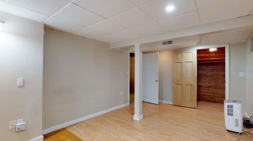 70 Pat Cir, North Kingstown RI  02852-2041 exterior