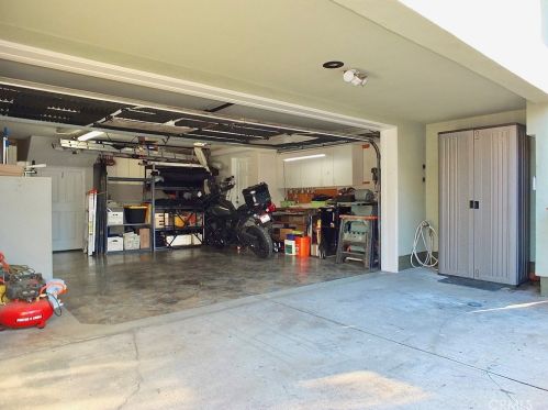 227 Glendora Ave, Long Beach CA  90803-3504 exterior