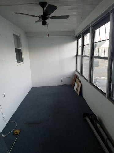 102 Glass St, Allenstown NH  03275-1524 exterior