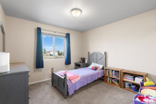 955 Los Charros Dr, Pueblo CO 81007-6167 exterior