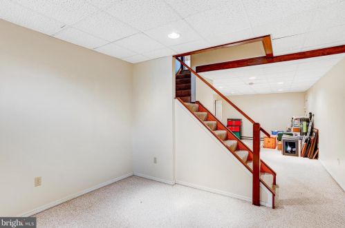 75 Maple Ave, Bareville PA  17540-9602 exterior