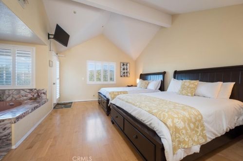 239 Park Ave, Pismo Beach CA  93449-2679 exterior