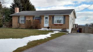 1115 Hamilton Dr, Chambersburg PA  17202-9467 exterior