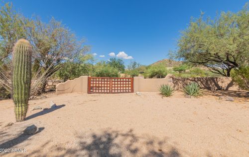 7839 Dixileta Dr, Scottsdale AZ exterior