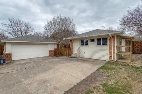 1306 Glen Cove Dr, Richardson TX  75080-3727 exterior