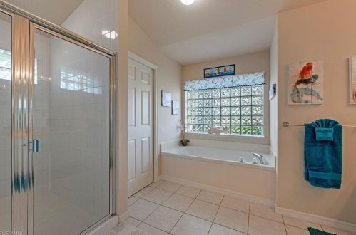 147 Estelle Dr, Naples FL  34112-7059 exterior
