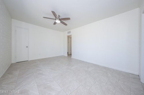 2618 Pinal Vis, Tucson, AZ 85713-4026