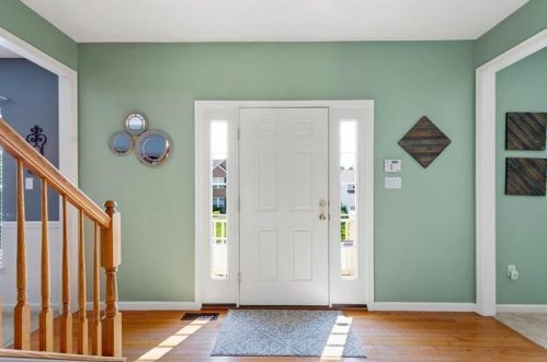 210 Pineview Dr, Canonsburg, PA 15317-4832