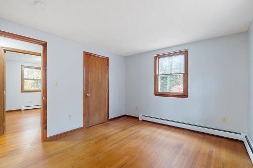 28 Phillipswood Rd, Sandown NH  03873-2427 exterior