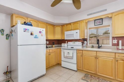 4995 Curlew Dr, Saint James City FL  33956-2826 exterior