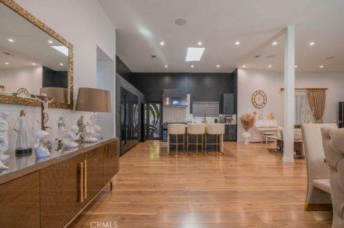 3411 Chevy Chase Dr, Glendale CA  91206-1418 exterior