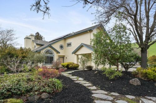 2929 Von Doolen Ct, Pinole, CA 94564-2909