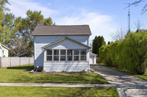 339 9th St, Fond Du Lac, WI 54935-5241