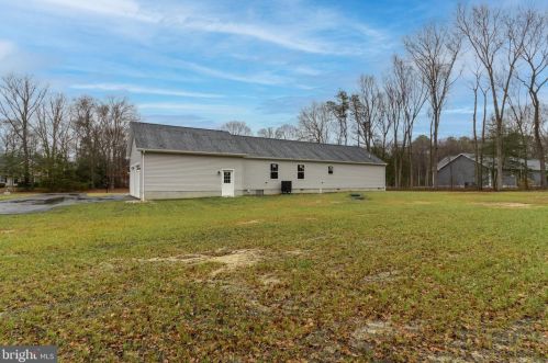 6861 Lamb Ct, Laurel DE  19956 exterior