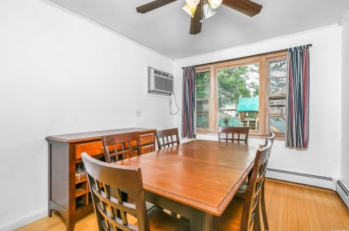 495 Delaware Ave, North Lindenhurst NY  11757-3410 exterior