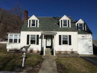 1 Park Ave, Low Hampton, NY 12887-1511
