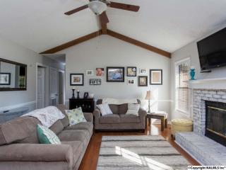 105 Sydney St, Huntsville, AL 35811-8562