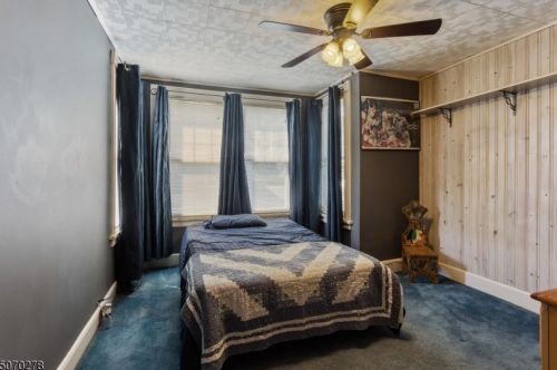 320 Walnut St, Roselle Park NJ  07204-2012 exterior