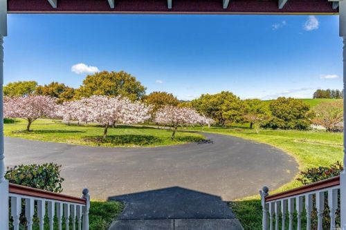6301 Highland Pl, Sebastopol CA  95472-6100 exterior