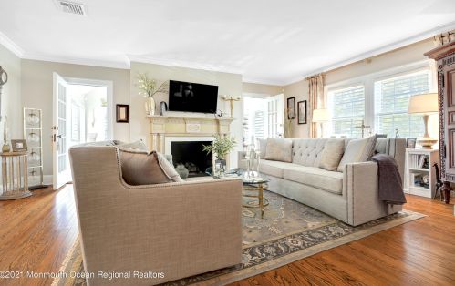 512 Woodland Rd, Red Bank NJ  07711 exterior
