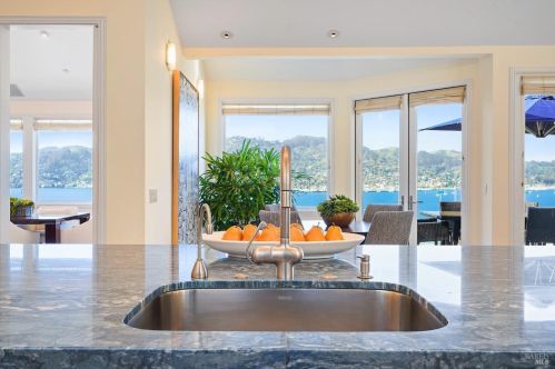 333 Belvedere Ave, Tiburon CA 94920-2429 exterior