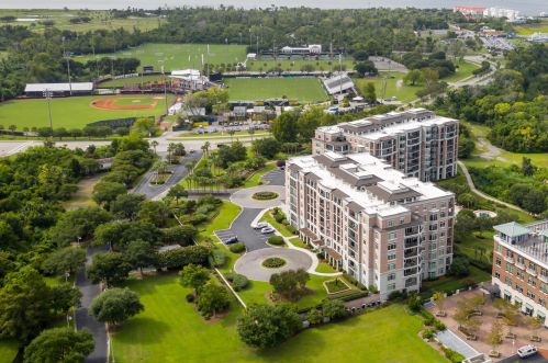 163 Plaza Ct, Mount Pleasant SC  29464-6301 exterior