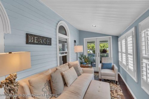 211 Ave, Belmar NJ 07719-2014 exterior