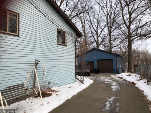 1121 11th St, Little Falls, MN 56345-2261