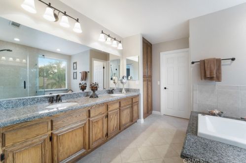16187 Cousins Cir, Riverside CA  92503-0571 exterior