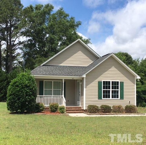 45 Poole St, Coats, NC 27521-9700