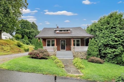 120 Greenwood Ave, Waterbury, CT 06704-2517