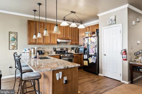 332 Lisa Way, Riverton NJ  08077-1548 exterior