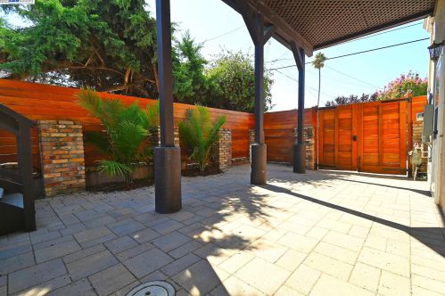 2400 Prosperity Way, San Leandro CA  94578-1124 exterior