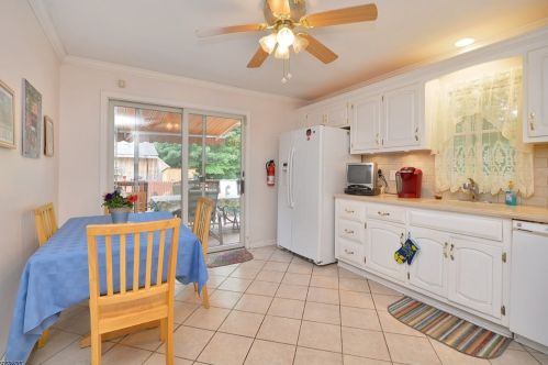 173 Snake Den Rd, Skyline Lakes NJ  07456-1018 exterior