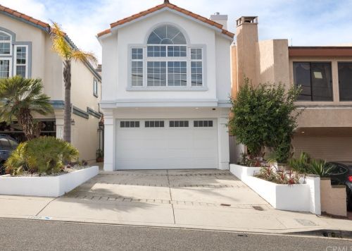 1703 Ford Ave, Redondo Beach, CA 90278-2714