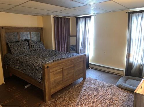 1249 Leishman Ave, New Kensington PA  15068-5650 exterior