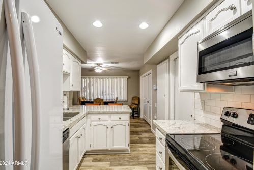 398 Leisure World, Mesa AZ  85206-3115 exterior