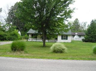 9519 Darrow Rd, Vermilion, OH 44089-9339