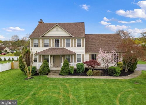 15 Lake Narraticon Dr, Swedesboro NJ  08085-3417 exterior