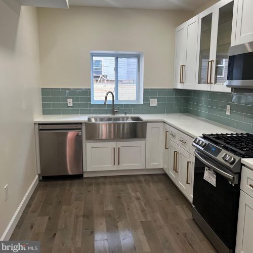 616 Mckean St, Philadelphia PA  19148-2415 exterior