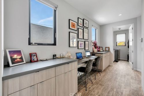 50 Rivo Alto Canal, Long Beach CA  90803-4047 exterior