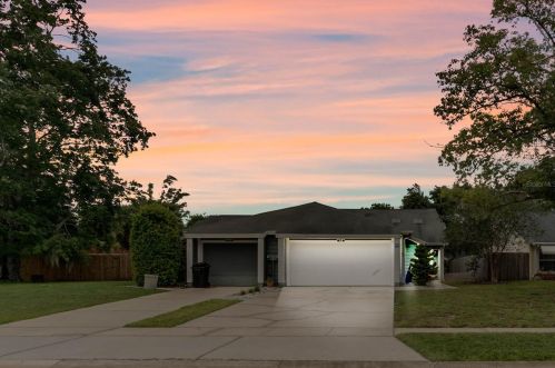 418 Poplar Ct, Maitland FL  32751-5975 exterior