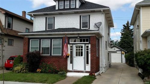 224 Hazeltine Ave, Buffalo NY  14217-2829 exterior