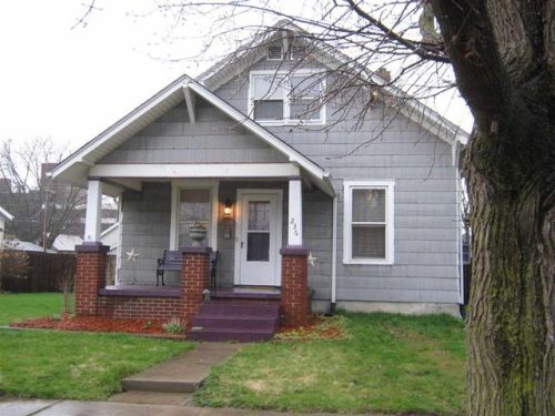 236 10th St, Peru, IN 46970-1632