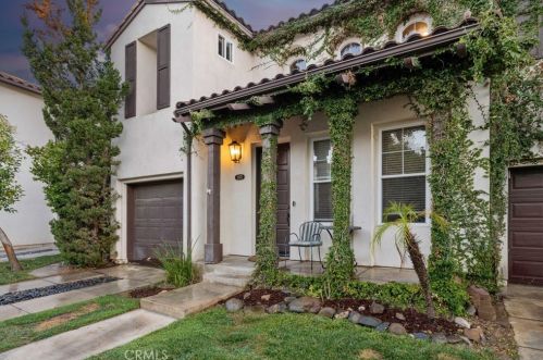 23322 Montecito Pl, Santa Clarita, CA 91354-4908