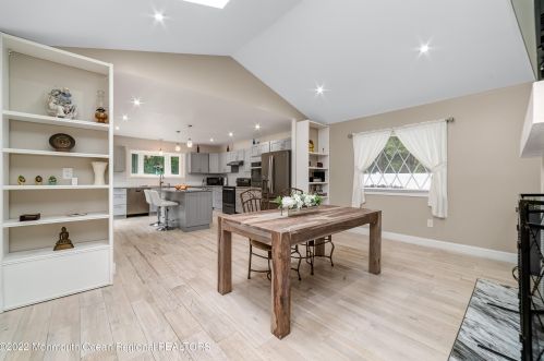 13 Pelican Dr, Berkeley Township NJ 08721-1654 exterior