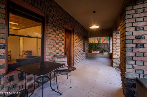 44 4th St, Tucson, AZ 85705-8313