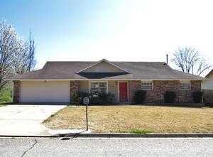 1306 Callahan Dr, Rogers, AR 72758-1227