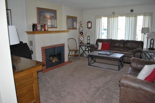 521 Hampton St, Fairmont MN  56031-3835 exterior