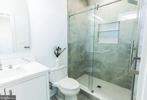 2219 Westmoreland St, Falls Church VA  22043-1701 exterior